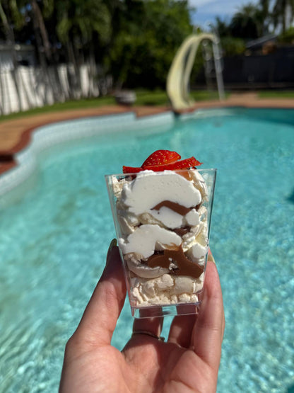 Pavlova Cups